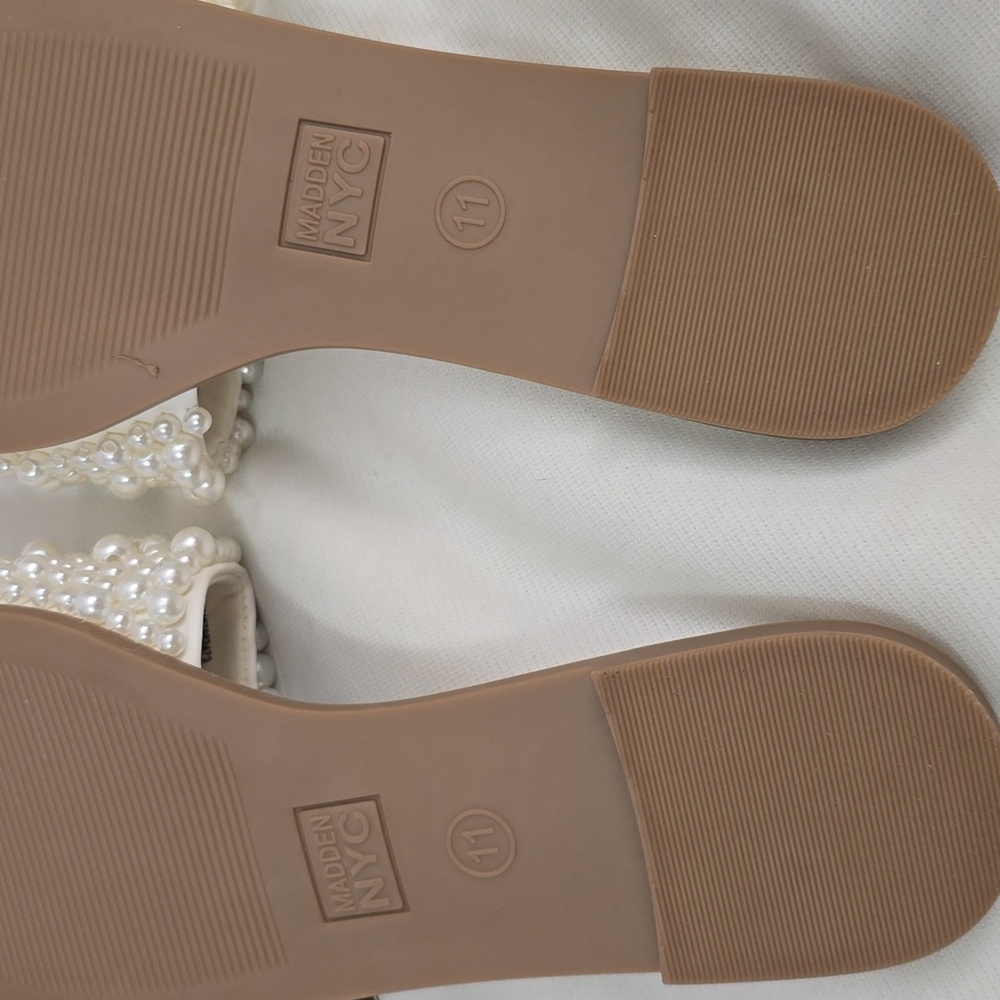 Madden NYC Women's Shoes Size: 11 - Picture 14 of 16